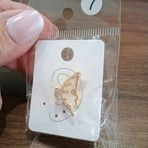 Elegant Gold Butterfly Earring Cuff